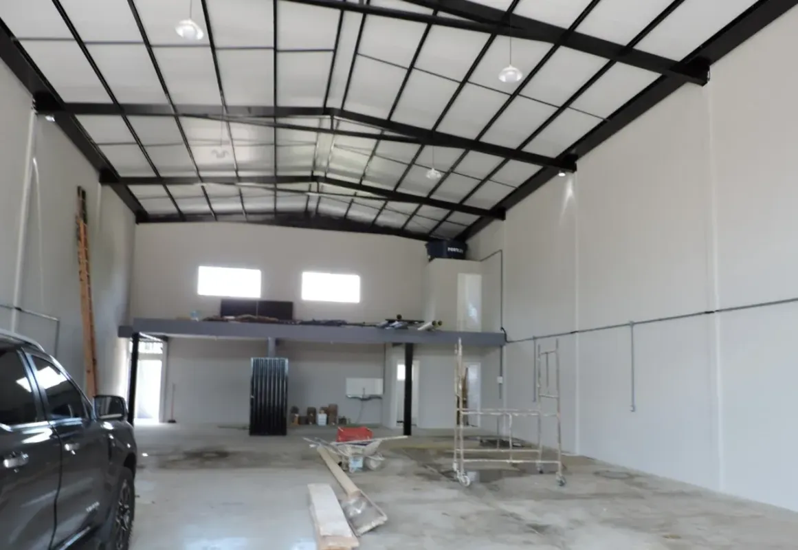 Galpão para alugar 370 m² Residencial Itaipu